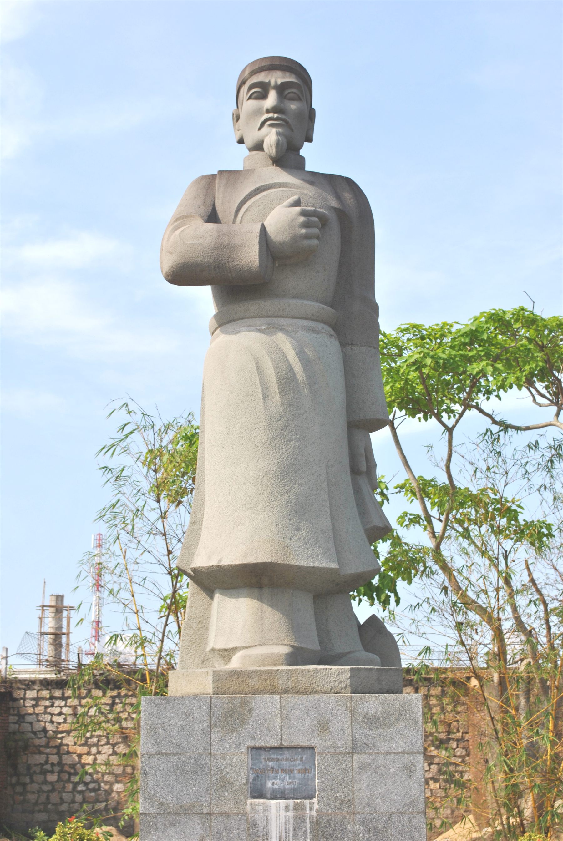 Ảnh di tích Mộ chí sĩ Nguyễn Duy Hiệu